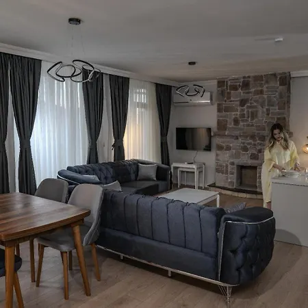 Willa Lotus *